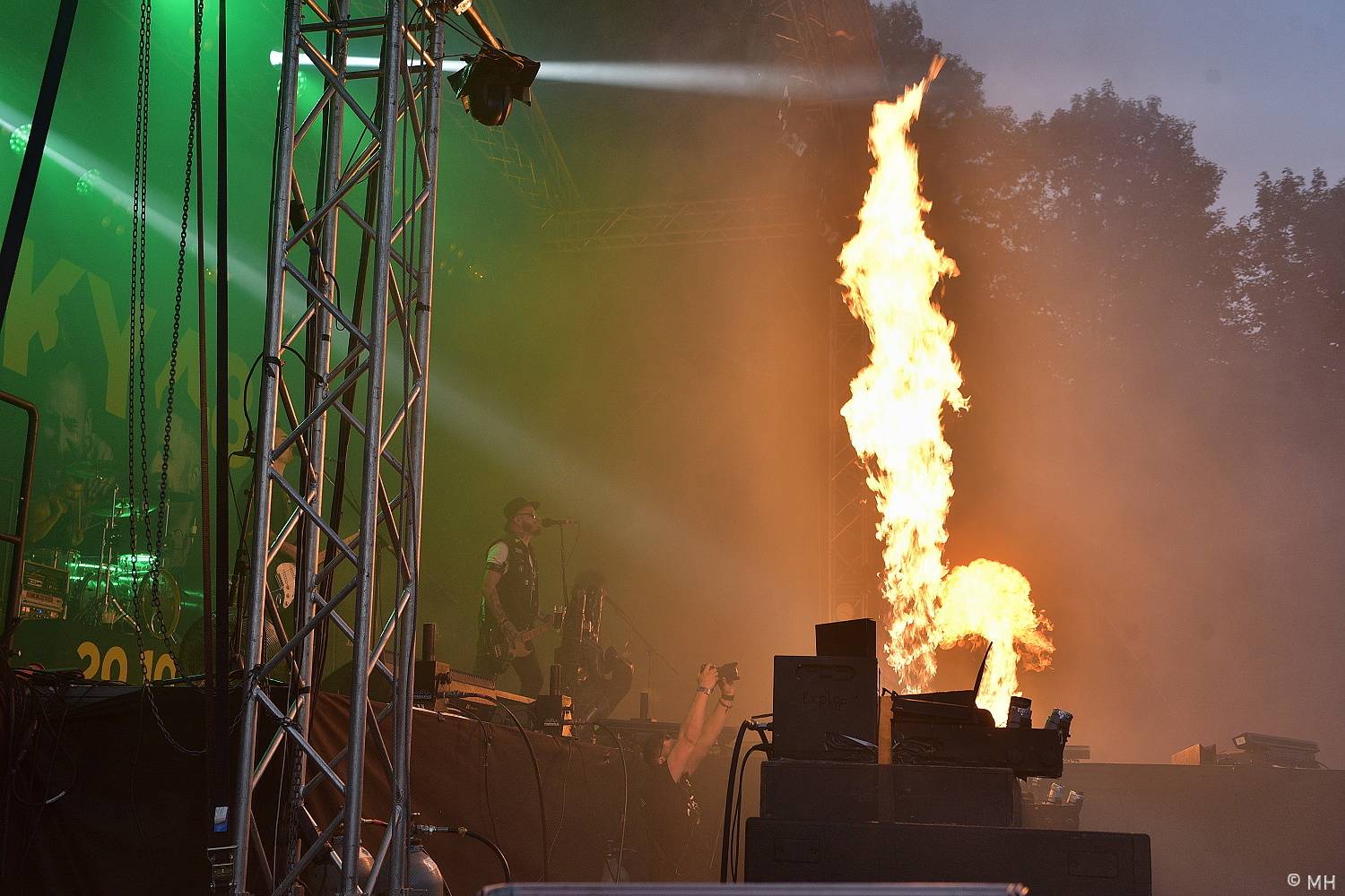 Poslední den Pekelného ostrova patřil Třem sestrám, Rybičkám 48, Harlej nebo Doze