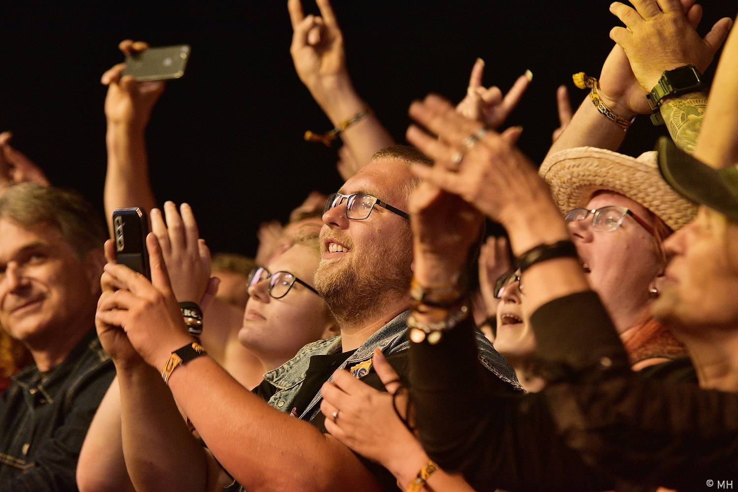 Poslední den Pekelného ostrova patřil Třem sestrám, Rybičkám 48, Harlej nebo Doze