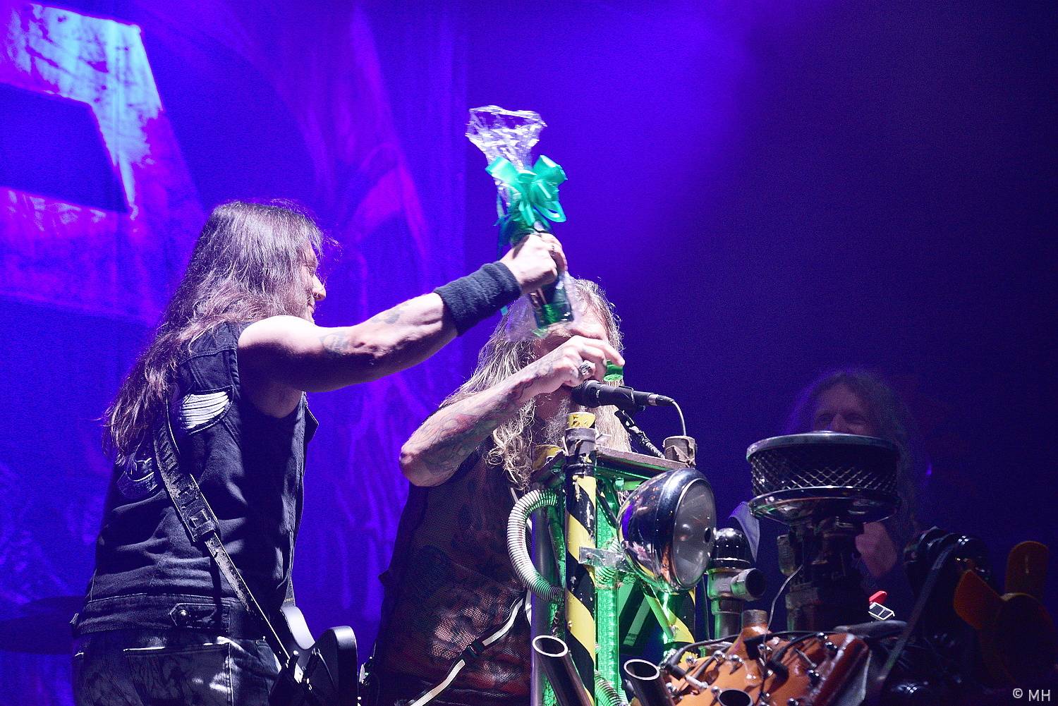 Poslední den Pekelného ostrova patřil Třem sestrám, Rybičkám 48, Harlej nebo Doze