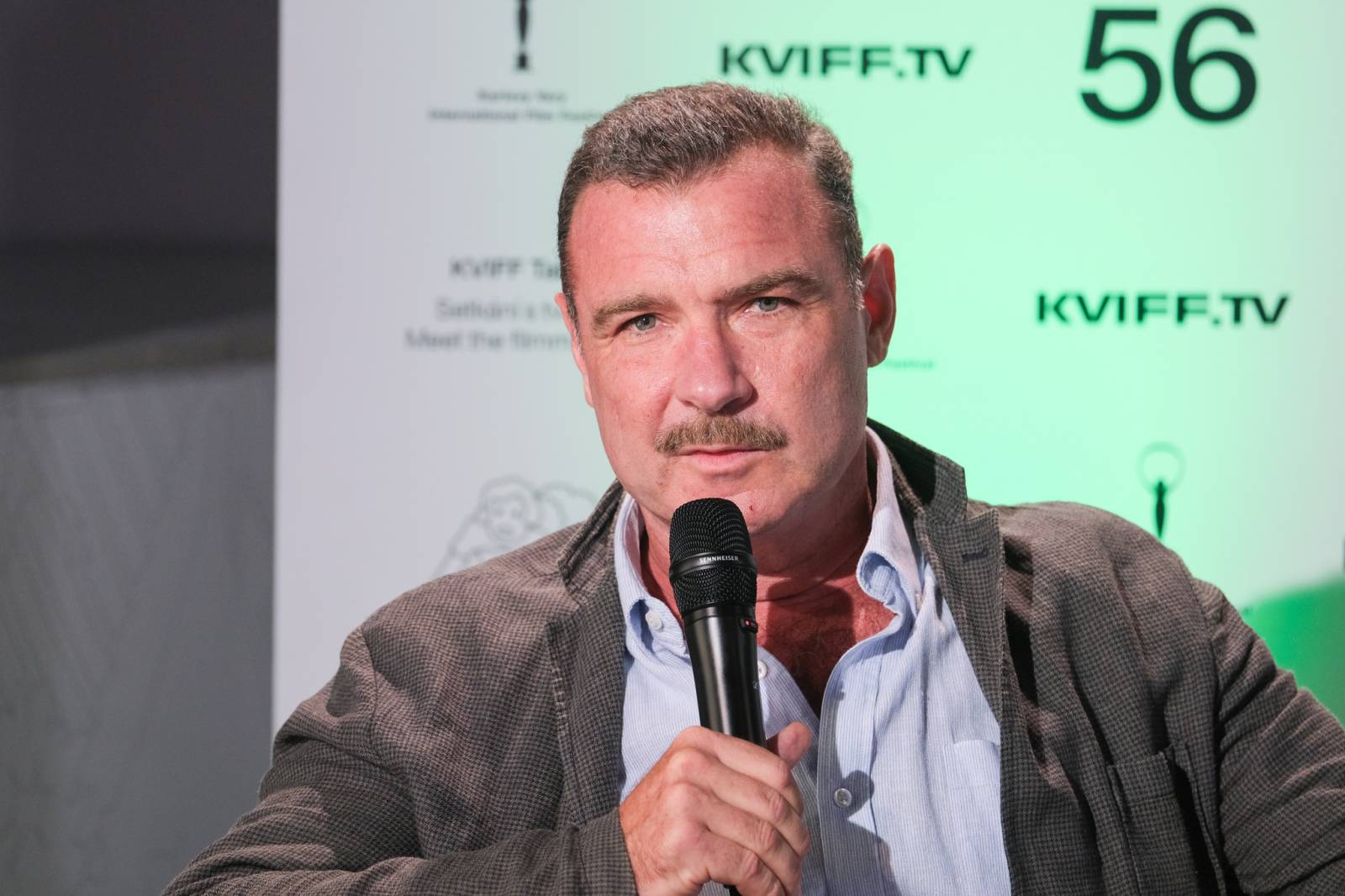 Hudba, filmy a párty dlouho do noci. Festival v Karlových Varech má za sebou třetí den