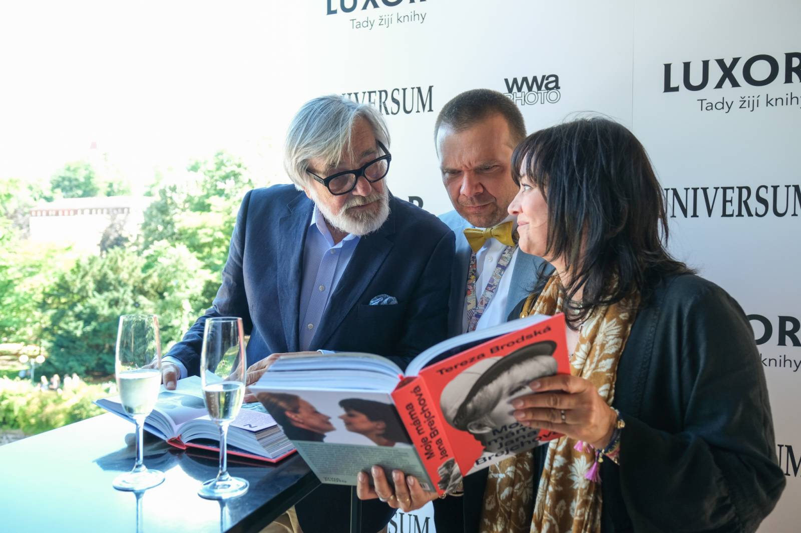 Hudba, filmy a párty dlouho do noci. Festival v Karlových Varech má za sebou třetí den