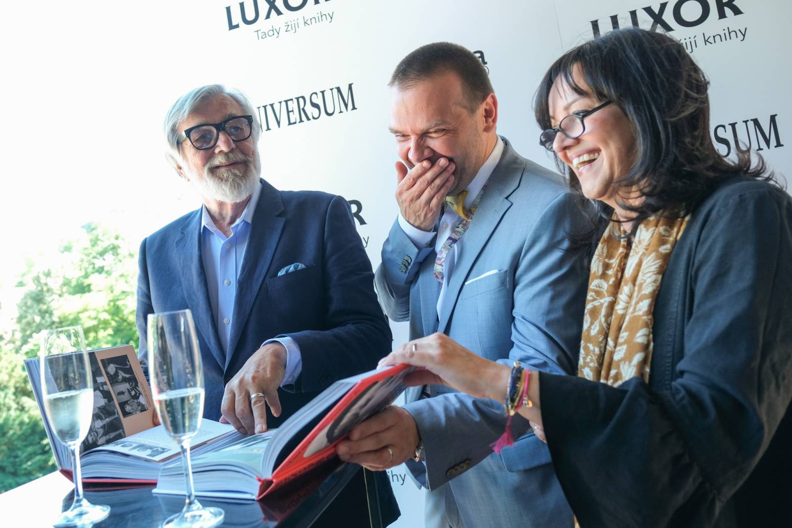 Hudba, filmy a párty dlouho do noci. Festival v Karlových Varech má za sebou třetí den