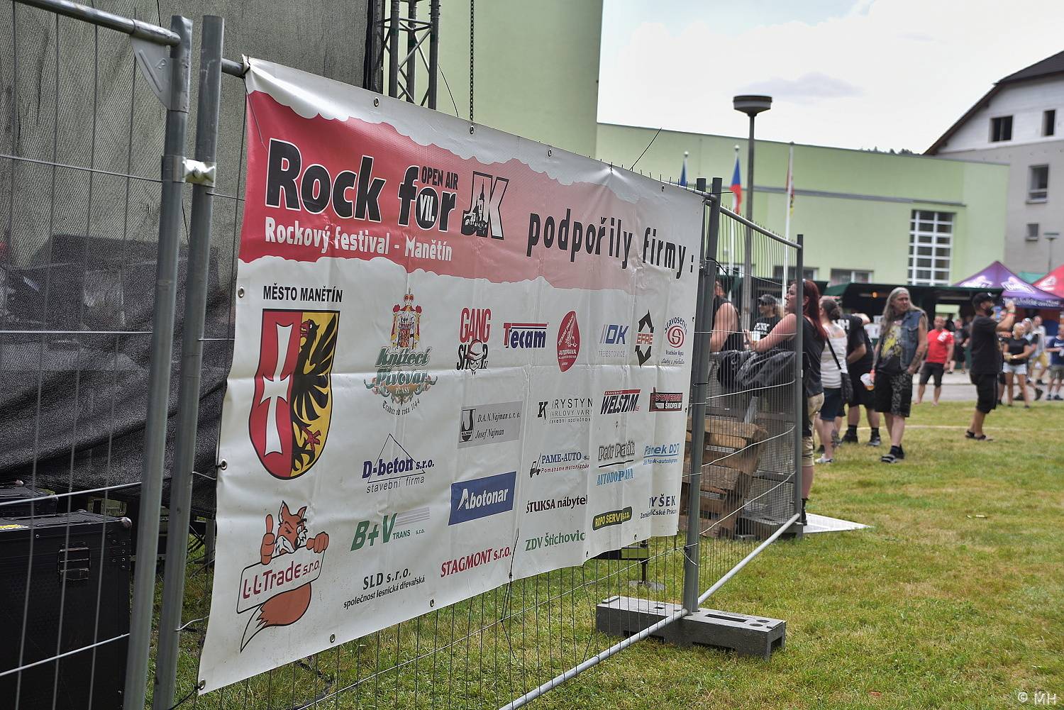 Třináctka byla pro Rock for JK Manětín šťastným číslem. Zahráli Vypsaná fiXa, Škwor i Alkehol