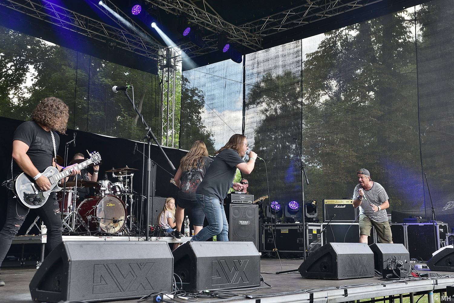 Třináctka byla pro Rock for JK Manětín šťastným číslem. Zahráli Vypsaná fiXa, Škwor i Alkehol