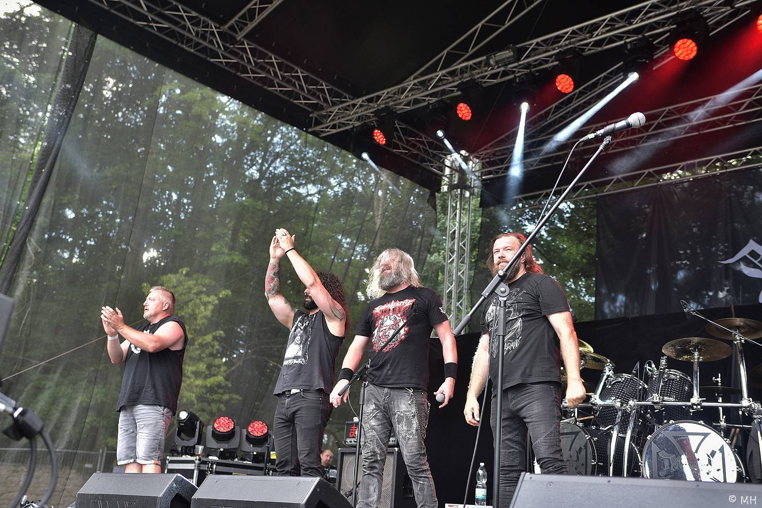 Třináctka byla pro Rock for JK Manětín šťastným číslem. Zahráli Vypsaná fiXa, Škwor i Alkehol