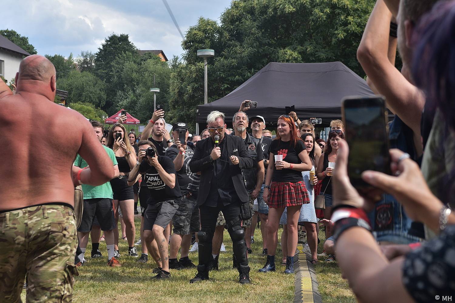 Třináctka byla pro Rock for JK Manětín šťastným číslem. Zahráli Vypsaná fiXa, Škwor i Alkehol