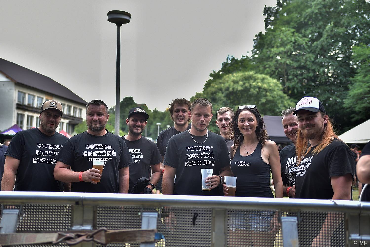 Třináctka byla pro Rock for JK Manětín šťastným číslem. Zahráli Vypsaná fiXa, Škwor i Alkehol