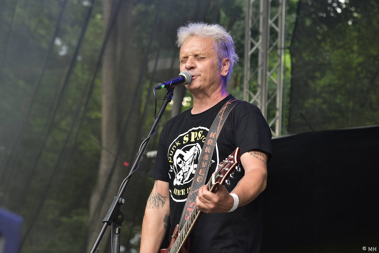 Třináctka byla pro Rock for JK Manětín šťastným číslem. Zahráli Vypsaná fiXa, Škwor i Alkehol