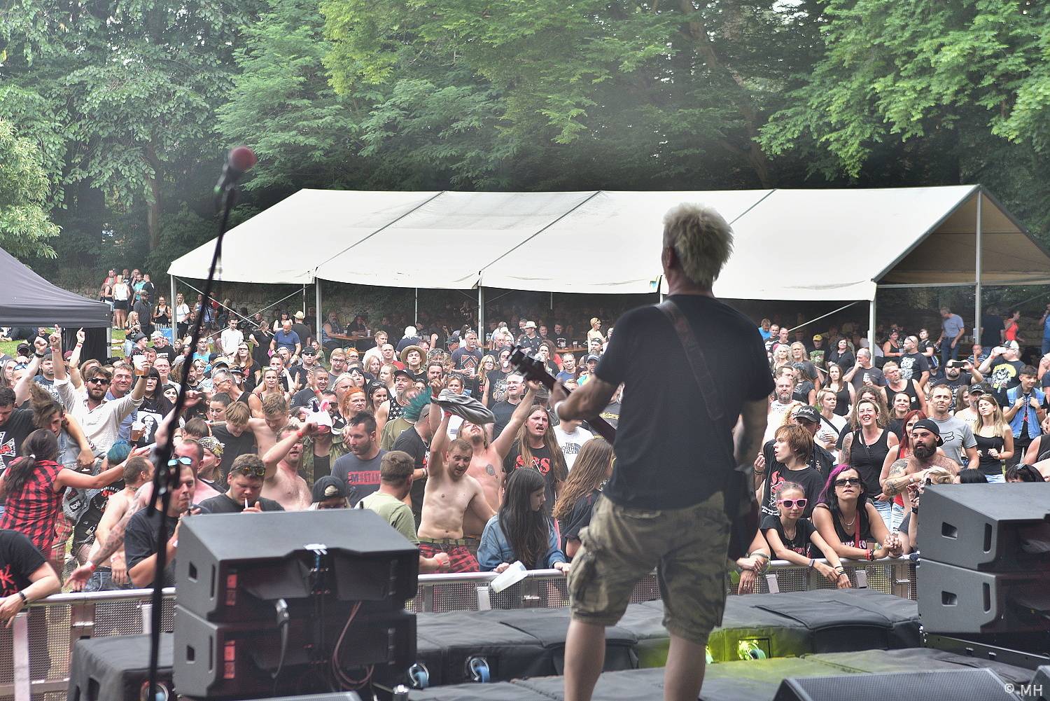 Třináctka byla pro Rock for JK Manětín šťastným číslem. Zahráli Vypsaná fiXa, Škwor i Alkehol