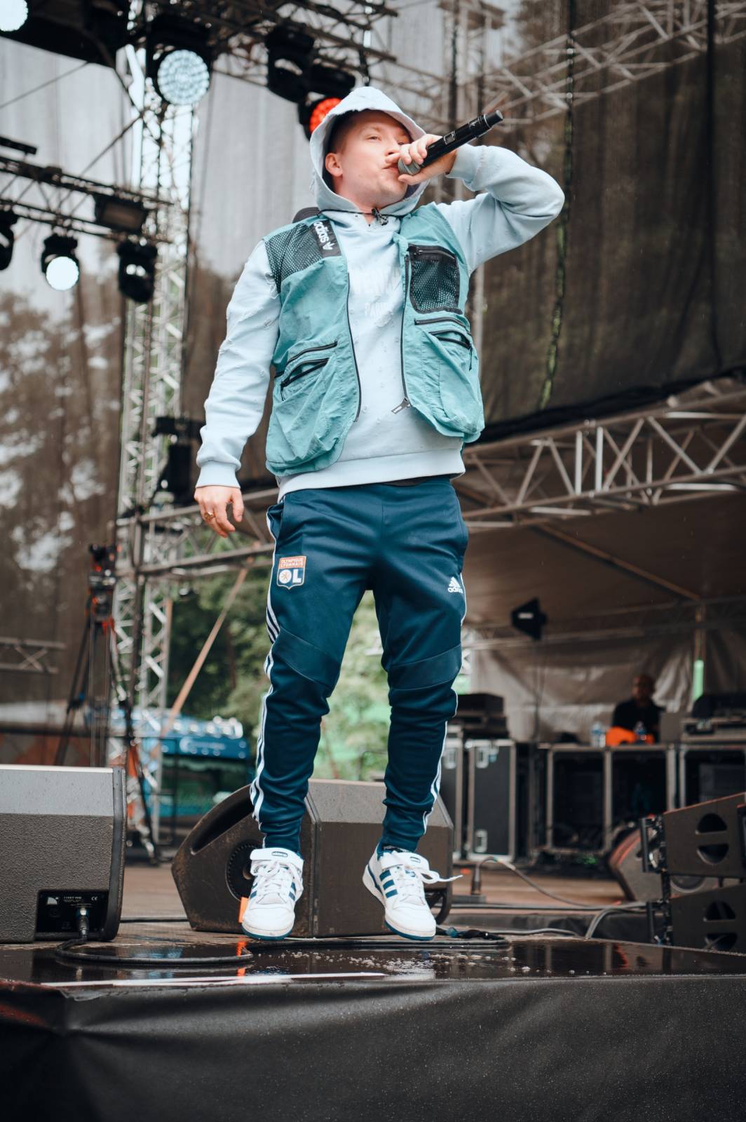 Vysočina Fest se po dvou letech vrátil v plné parádě. První den zahráli Pokáč, Mirai, Arakain i Jelen