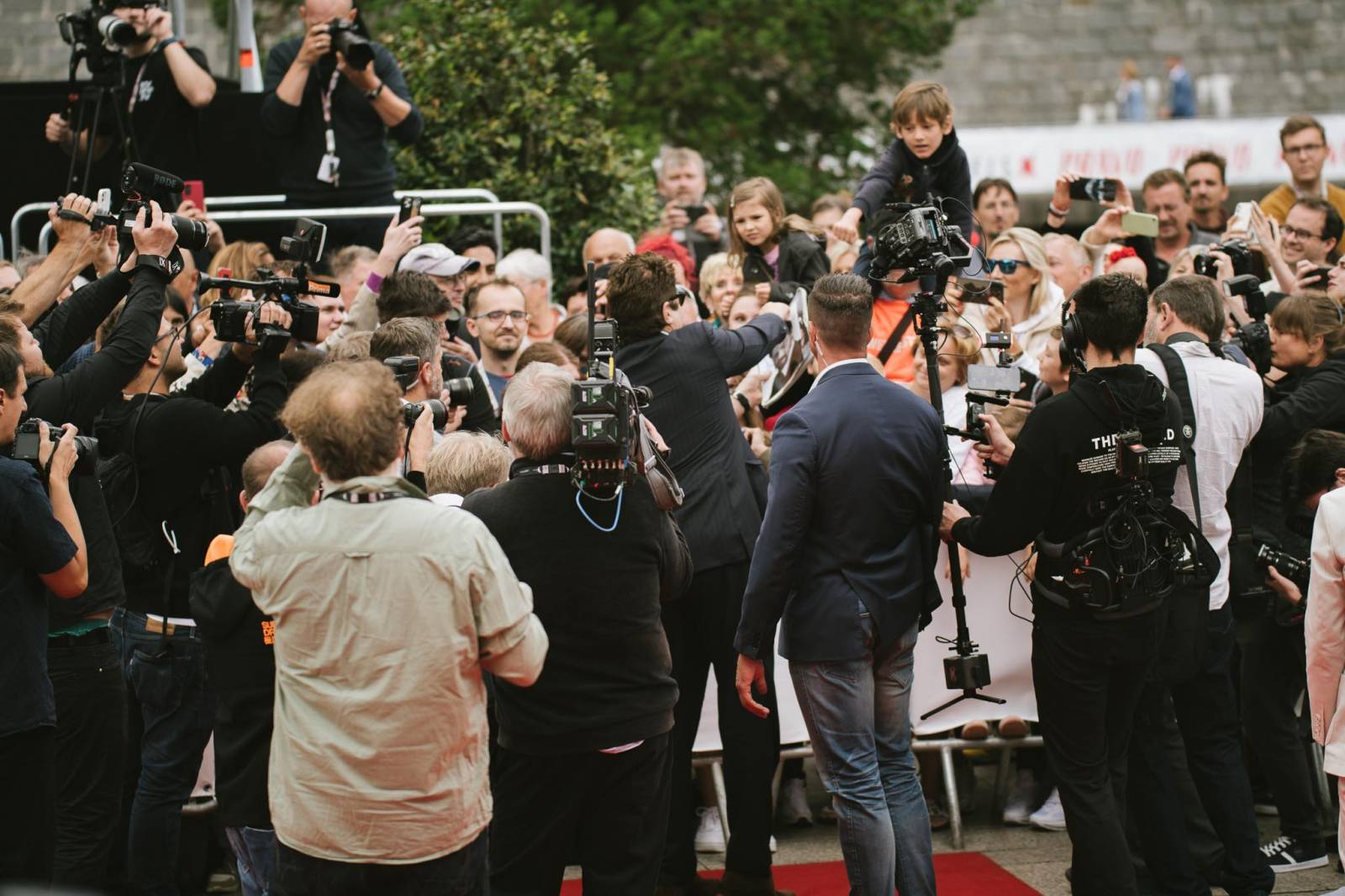 Benicio Del Toro uvedl v Karlových Varech kultovní film Traffic - Nadvláda gangů