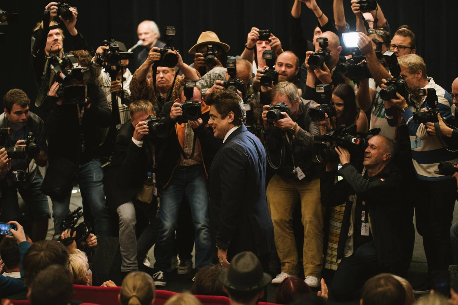 Benicio Del Toro uvedl v Karlových Varech kultovní film Traffic - Nadvláda gangů