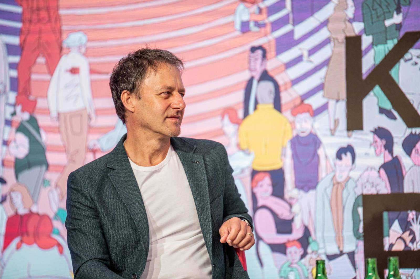 Benicio Del Toro uvedl v Karlových Varech kultovní film Traffic - Nadvláda gangů