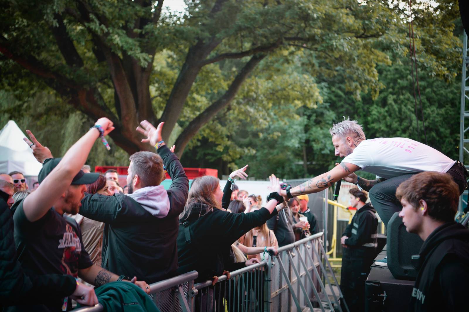 Druhý den Vysočina Festu si podmanili David Koller, Tublatanka i Chinaski, jejich písně si zazpíval téměř každý