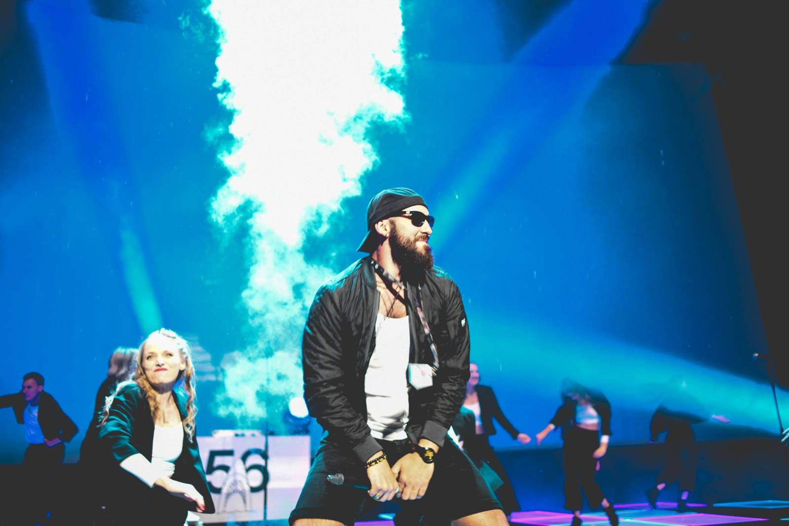 MFF Karlovy Vary vyvrcholil závěrečným ceremoniálem, následovala show Monkey Business s Jakubem Prachařem i Adamem Mišíkem