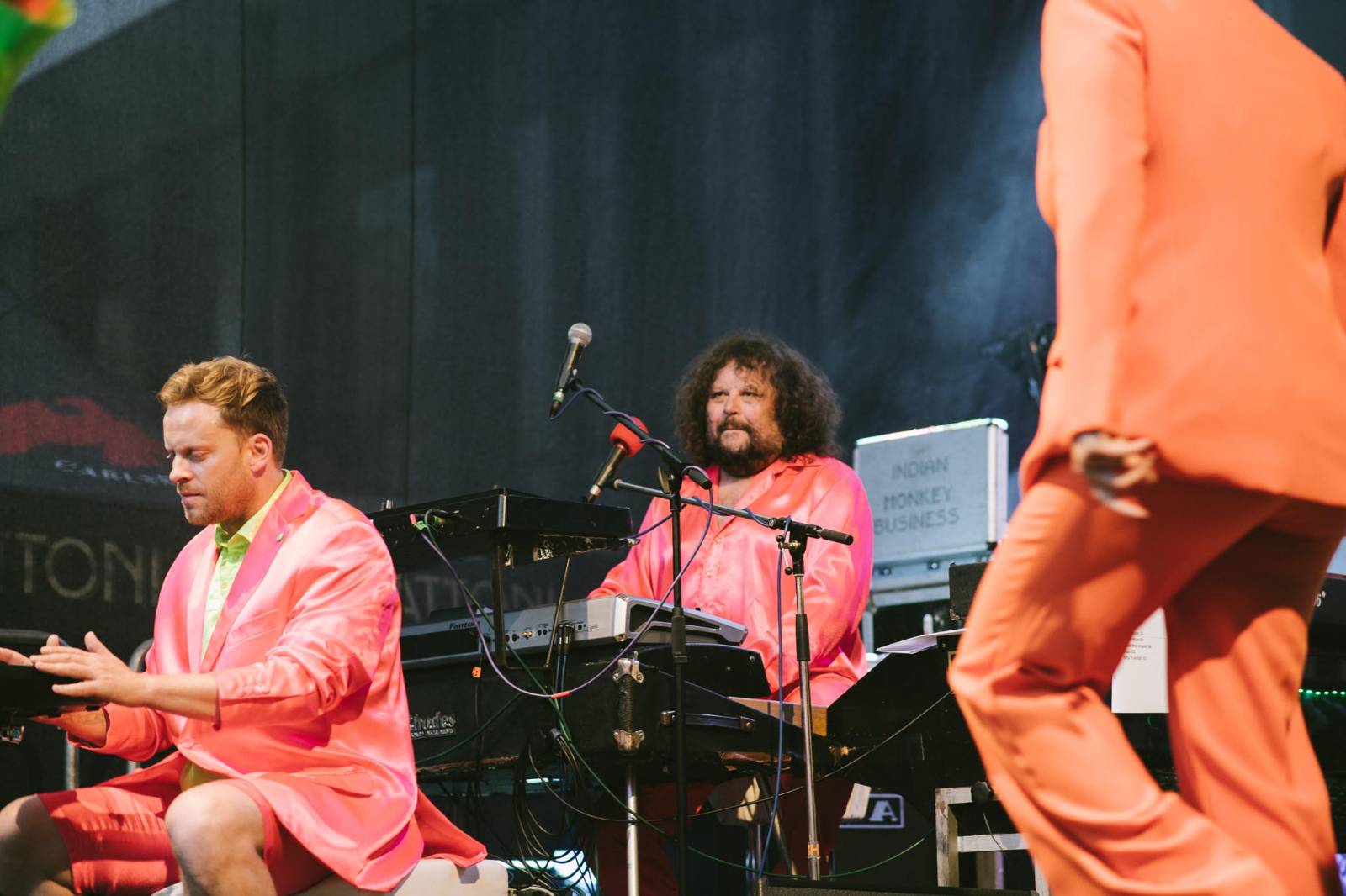 MFF Karlovy Vary vyvrcholil závěrečným ceremoniálem, následovala show Monkey Business s Jakubem Prachařem i Adamem Mišíkem