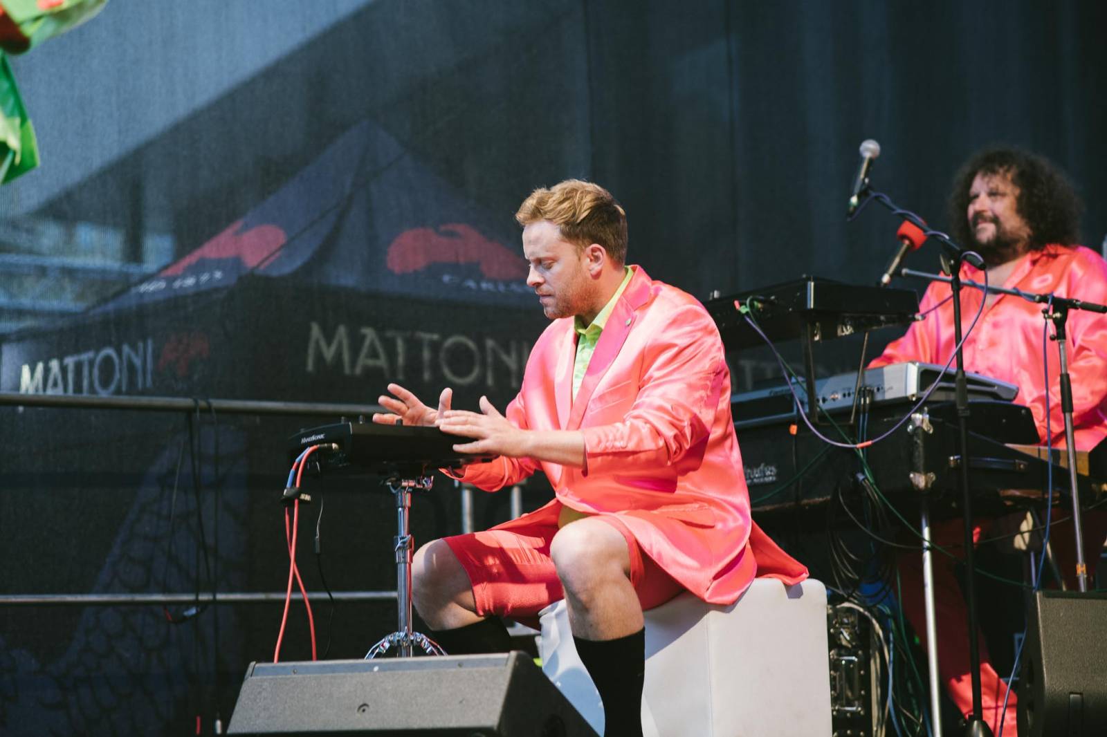 MFF Karlovy Vary vyvrcholil závěrečným ceremoniálem, následovala show Monkey Business s Jakubem Prachařem i Adamem Mišíkem