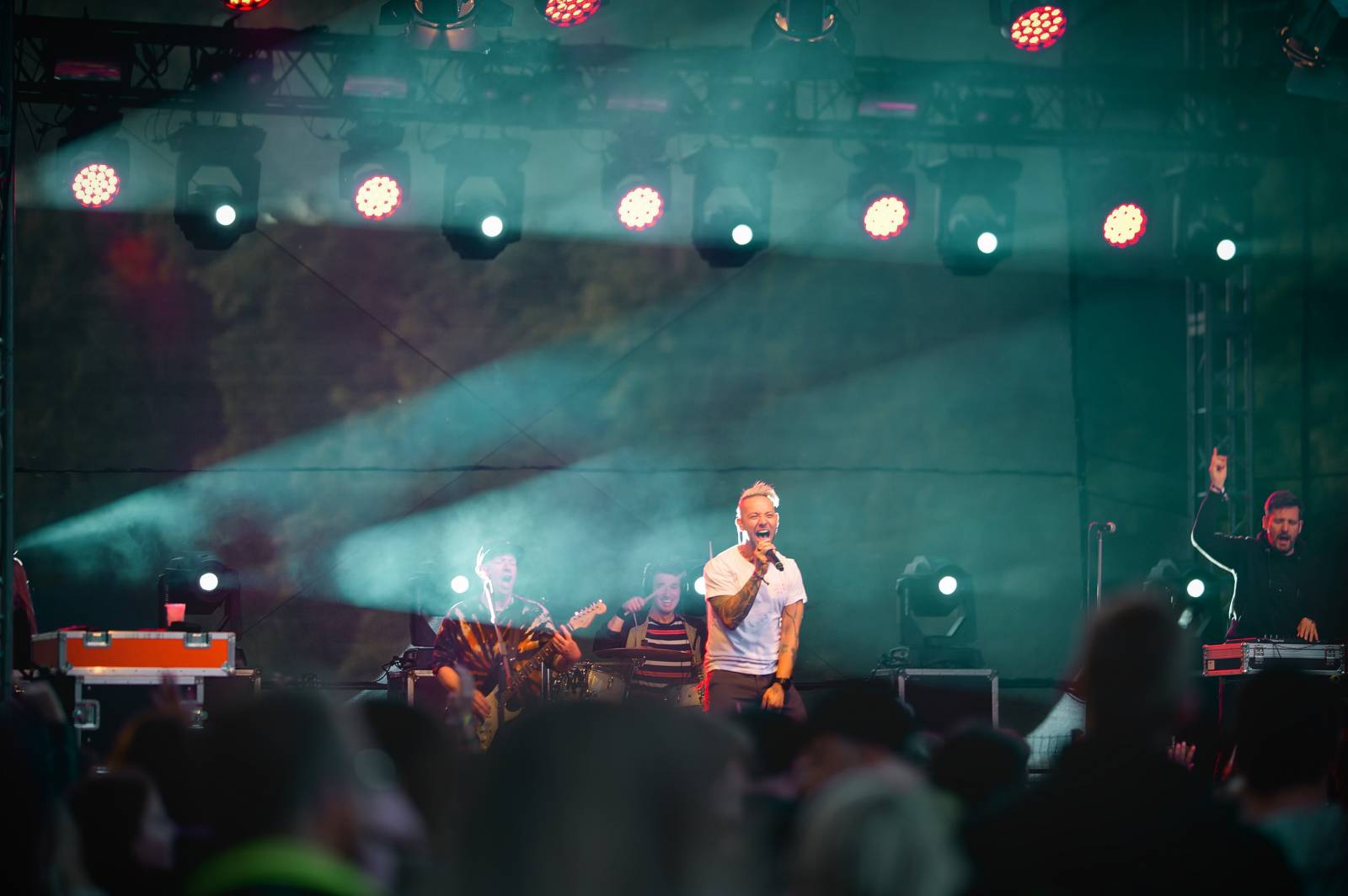 Déšť ani chlad fanoušky neodradily. Vysočina Fest přivítal IMT Smile, Inekafe, Annu K. i Horkýže slíže