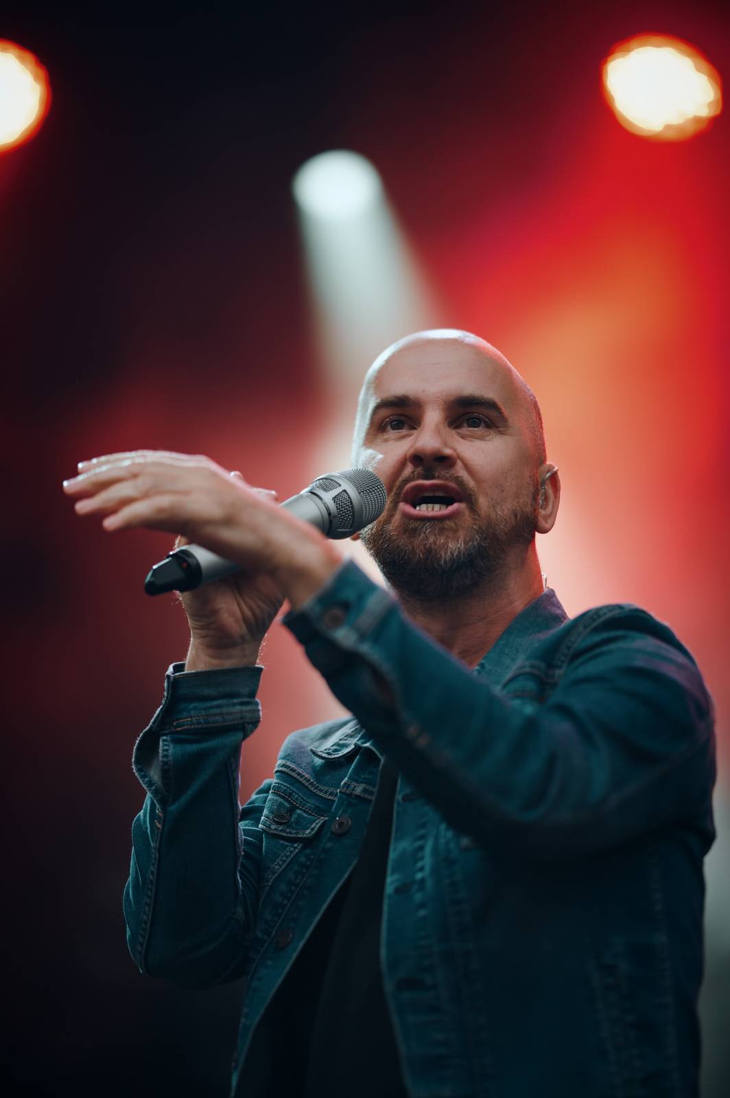 Déšť ani chlad fanoušky neodradily. Vysočina Fest přivítal IMT Smile, Inekafe, Annu K. i Horkýže slíže