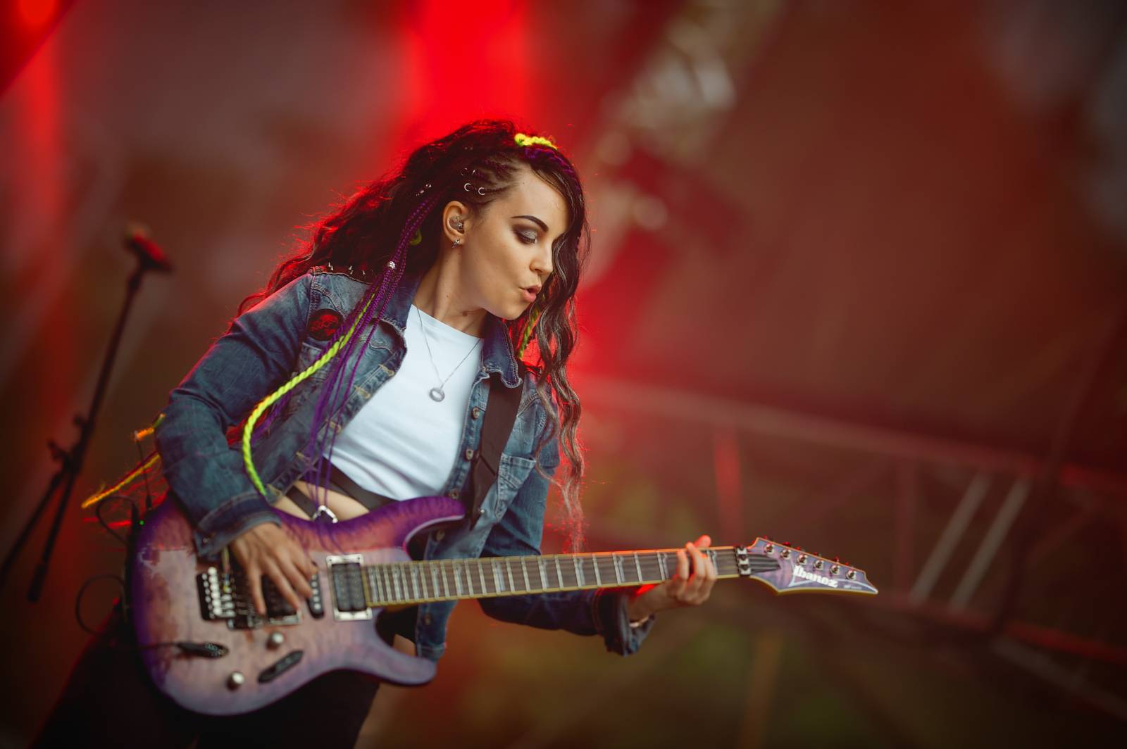 Déšť ani chlad fanoušky neodradily. Vysočina Fest přivítal IMT Smile, Inekafe, Annu K. i Horkýže slíže