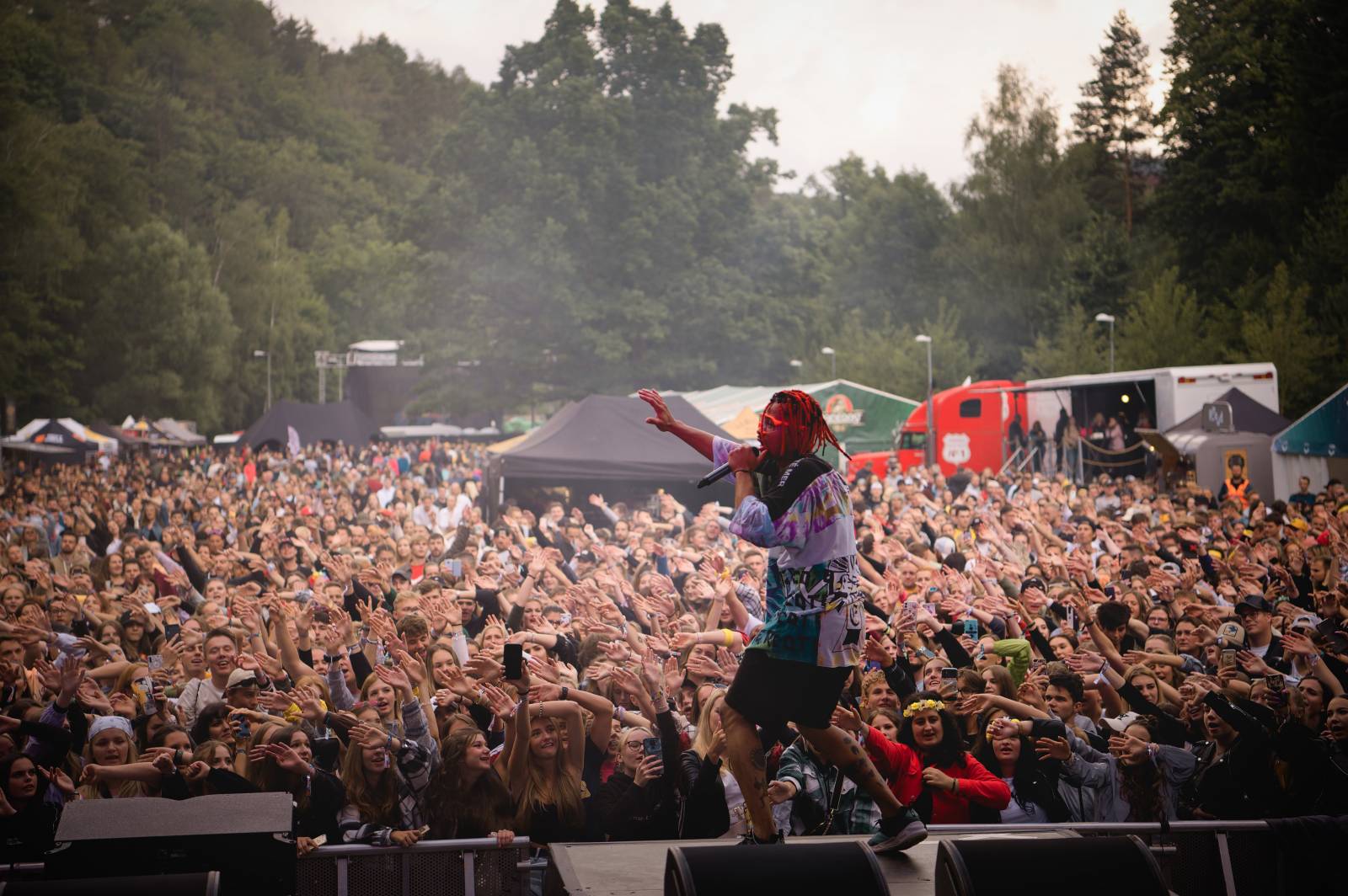 Déšť ani chlad fanoušky neodradily. Vysočina Fest přivítal IMT Smile, Inekafe, Annu K. i Horkýže slíže