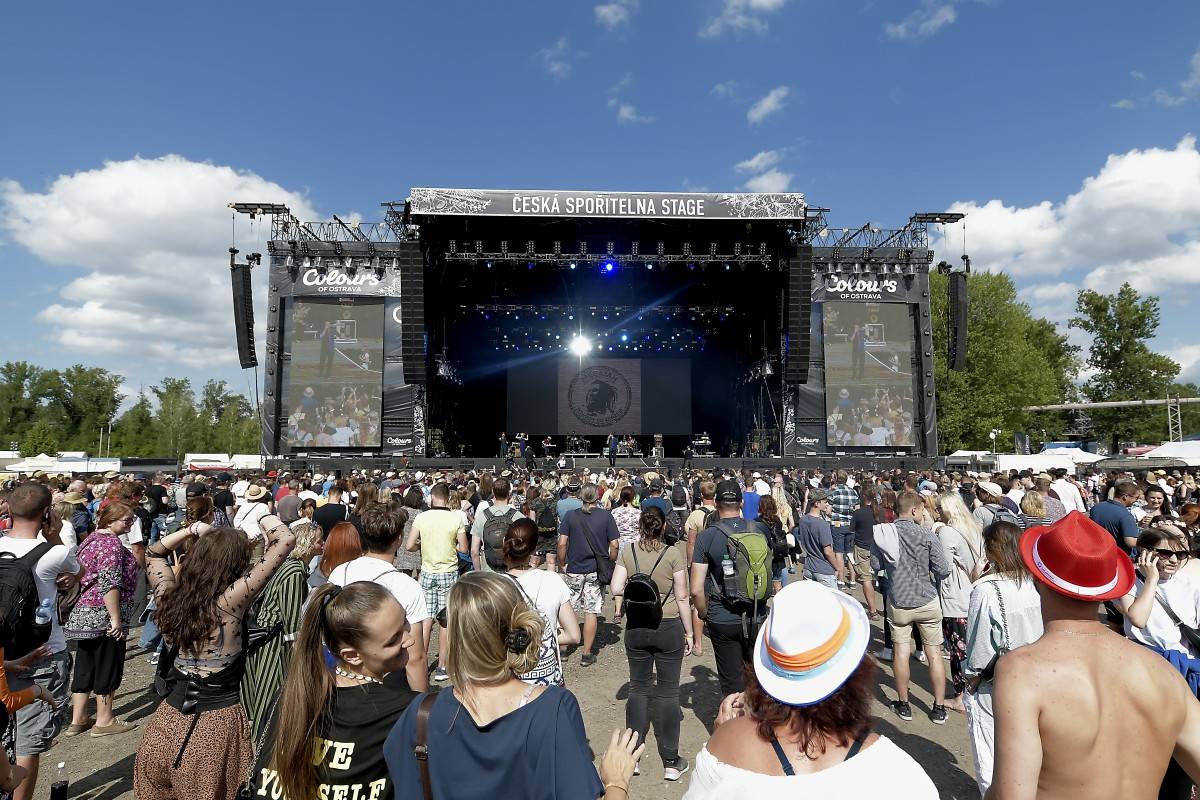 LP, Mesajah, Warduna nebo Sons of the East. Takový byl pátek na Colours of Ostrava