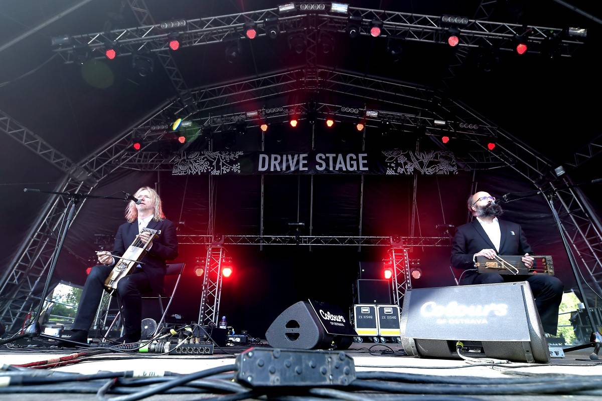 LP, Mesajah, Warduna nebo Sons of the East. Takový byl pátek na Colours of Ostrava