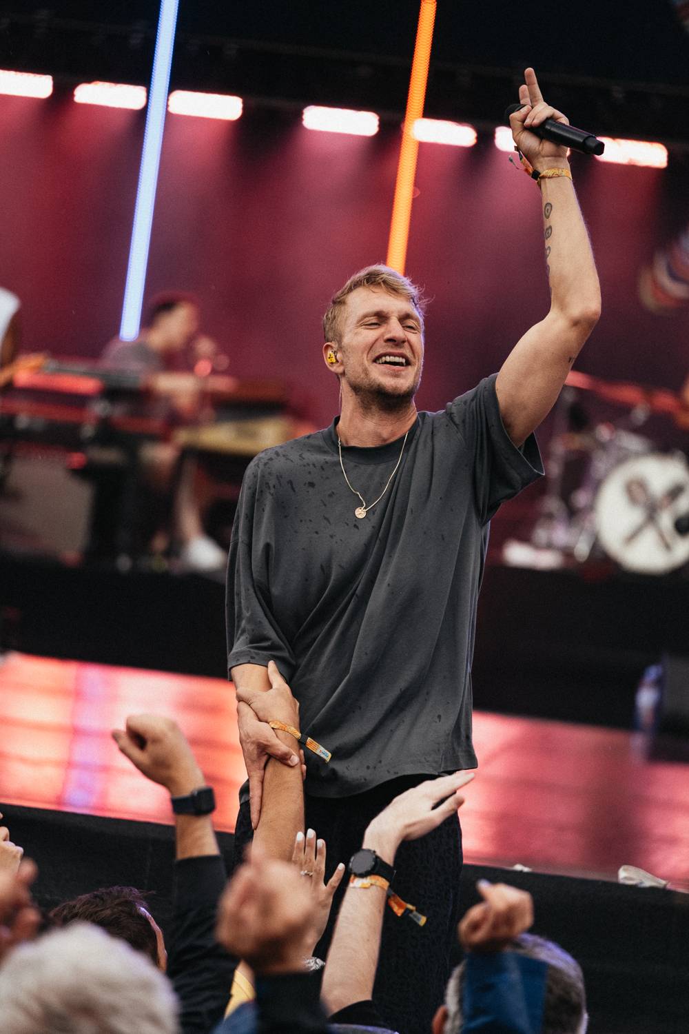 Martin Garrix rozzářil oblohu nad Ostravou, návštěvníkům Colours učarovali i Larkin Poe