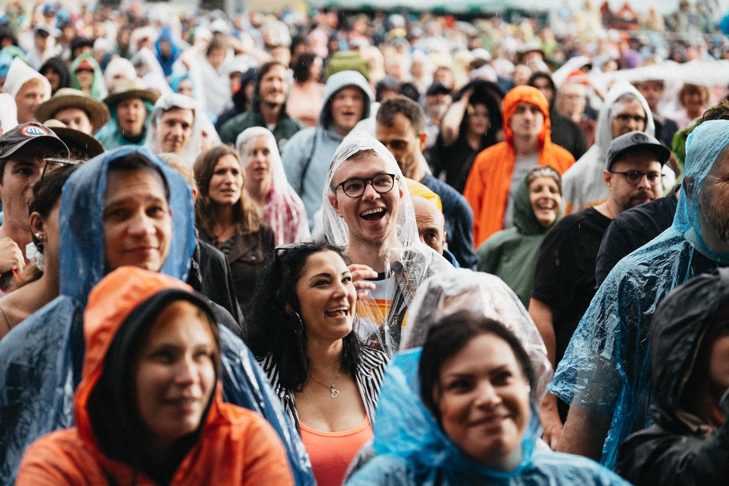 Martin Garrix rozzářil oblohu nad Ostravou, návštěvníkům Colours učarovali i Larkin Poe