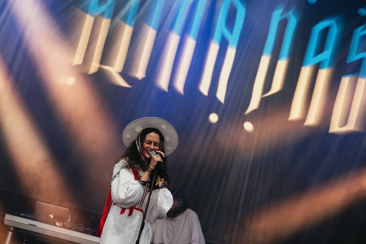 Martin Garrix rozzářil oblohu nad Ostravou, návštěvníkům Colours učarovali i Larkin Poe