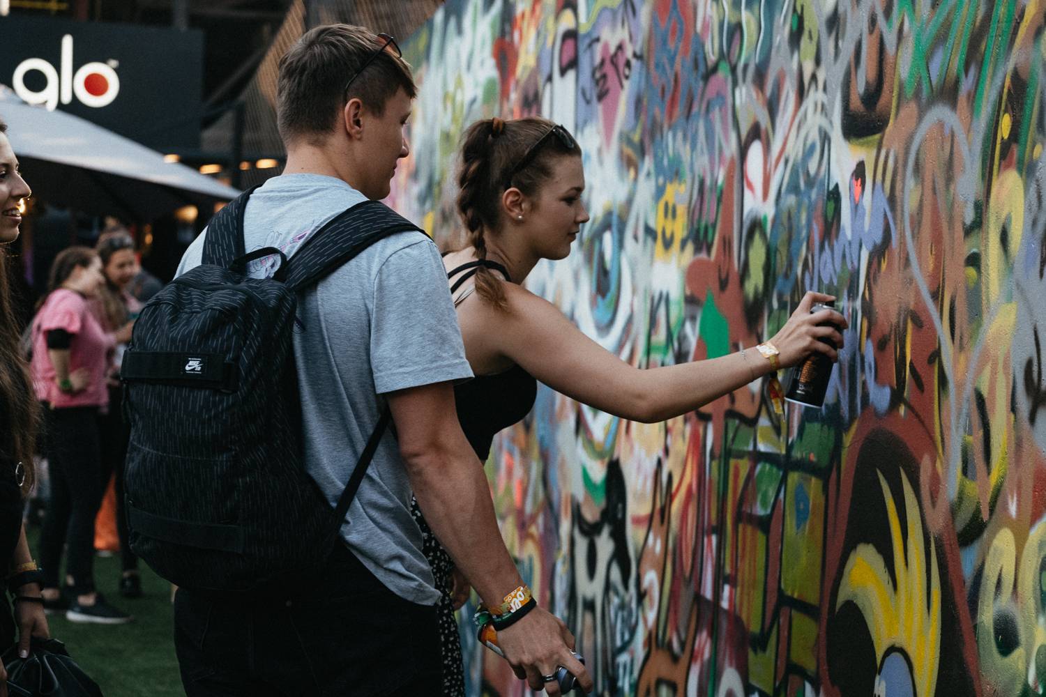 Martin Garrix rozzářil oblohu nad Ostravou, návštěvníkům Colours učarovali i Larkin Poe