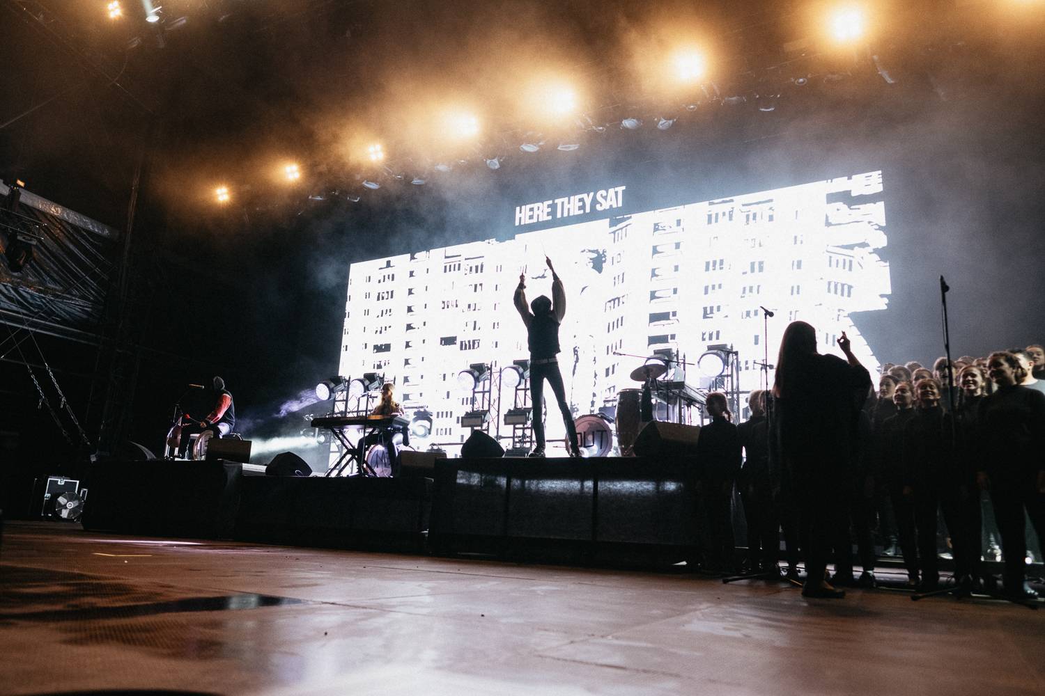 Martin Garrix rozzářil oblohu nad Ostravou, návštěvníkům Colours učarovali i Larkin Poe