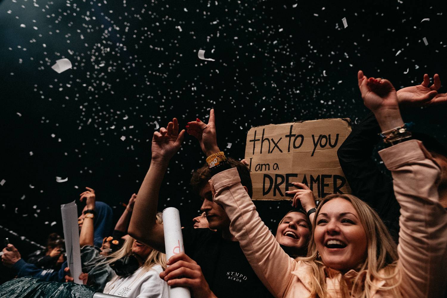 Martin Garrix rozzářil oblohu nad Ostravou, návštěvníkům Colours učarovali i Larkin Poe