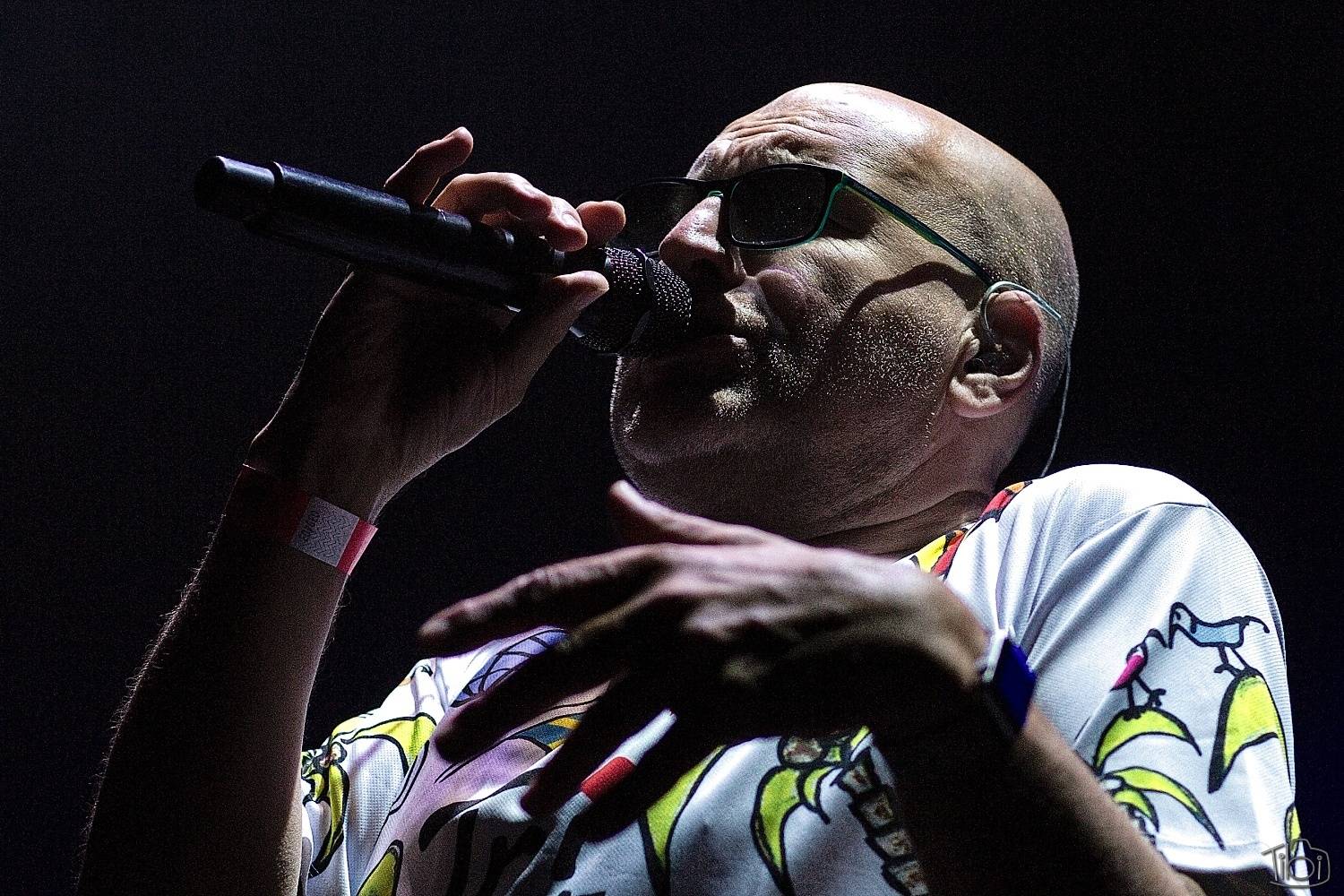 Barvy léta Tří sester přivítaly Mig 21, Alkehol, Lenny nebo E!E