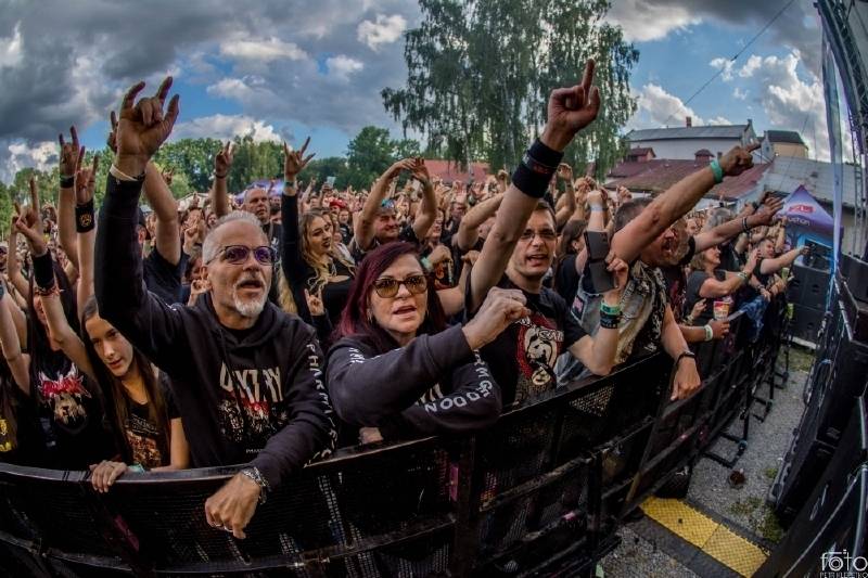 Pekelné počasí i show. Léto s Rychtářem patřilo Alkeholu, Dymytry, Harlej i Arakain