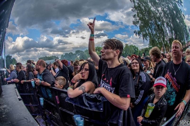 Pekelné počasí i show. Léto s Rychtářem patřilo Alkeholu, Dymytry, Harlej i Arakain