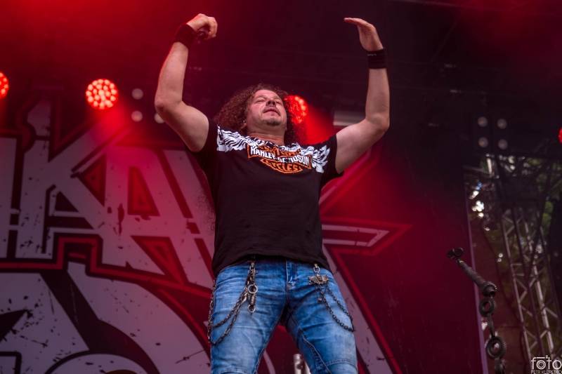 Pekelné počasí i show. Léto s Rychtářem patřilo Alkeholu, Dymytry, Harlej i Arakain