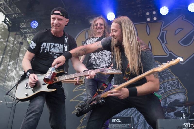 Pekelné počasí i show. Léto s Rychtářem patřilo Alkeholu, Dymytry, Harlej i Arakain