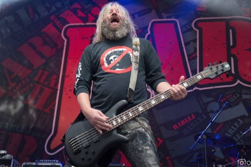 Pekelné počasí i show. Léto s Rychtářem patřilo Alkeholu, Dymytry, Harlej i Arakain