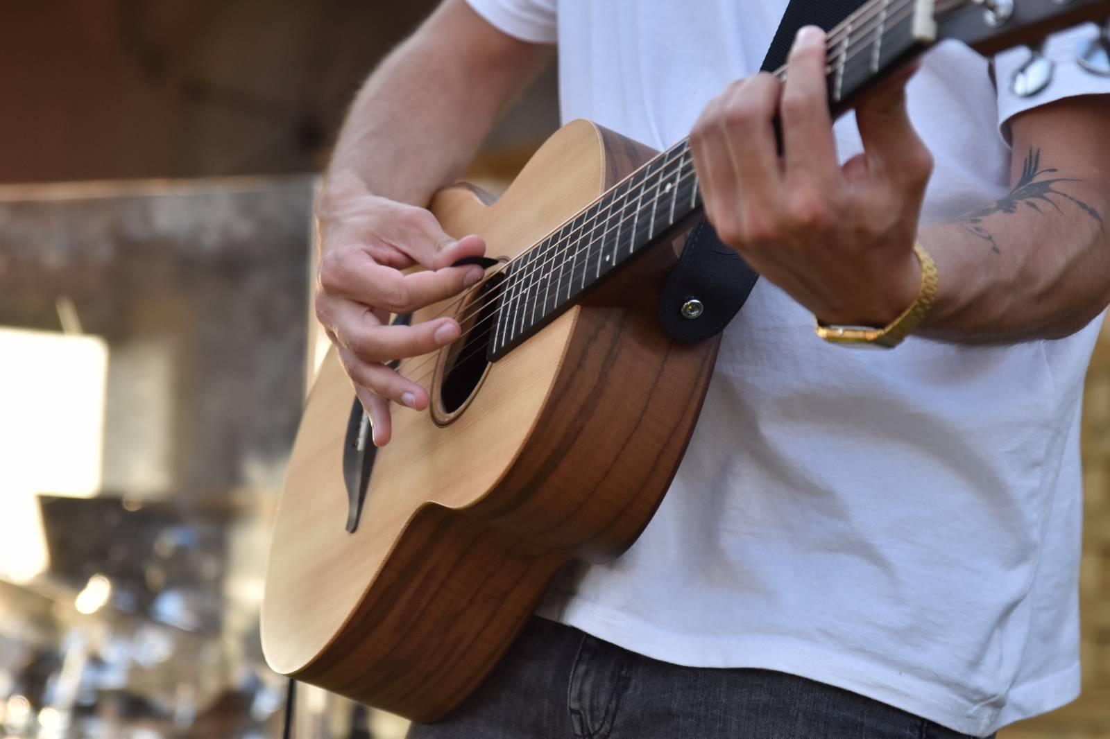 O5 a Radeček zase na střechách. V Praze rozdávali veselí na Radosti