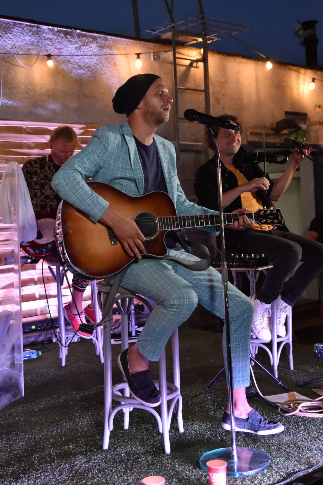 O5 a Radeček zase na střechách. V Praze rozdávali veselí na Radosti