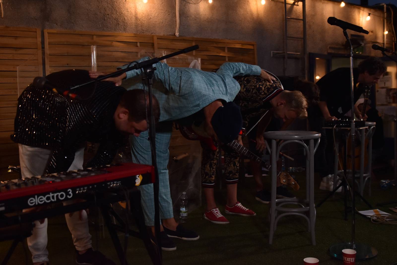 O5 a Radeček zase na střechách. V Praze rozdávali veselí na Radosti