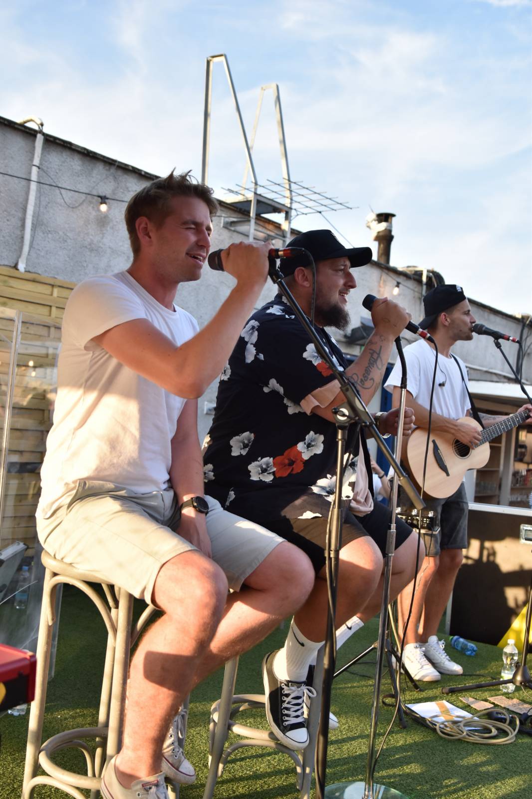 O5 a Radeček zase na střechách. V Praze rozdávali veselí na Radosti