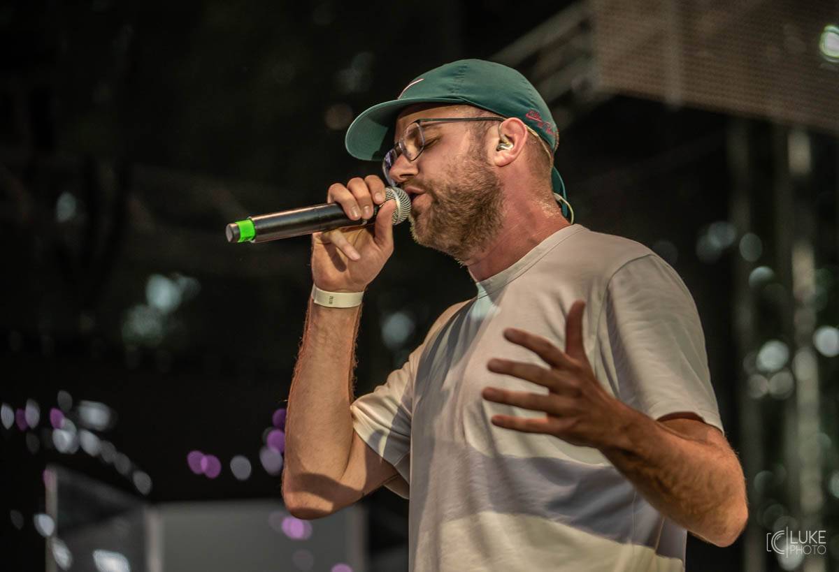 Glorchestra se rozezněla ve Slavkově, v zámeckém parku si se symfoniky tykali Tata Bojs, Vladimir 518, Katarzia i Bratři