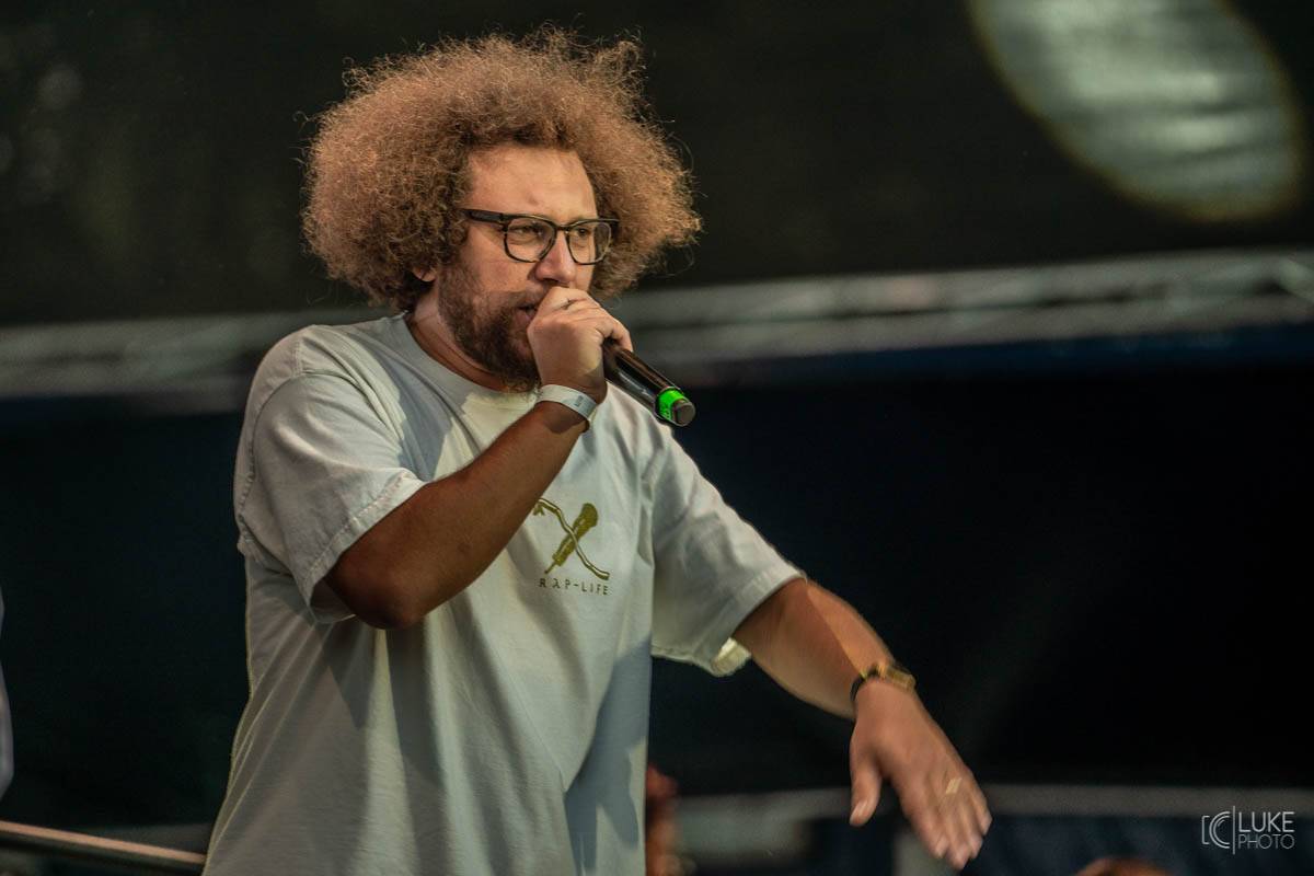 Glorchestra se rozezněla ve Slavkově, v zámeckém parku si se symfoniky tykali Tata Bojs, Vladimir 518, Katarzia i Bratři