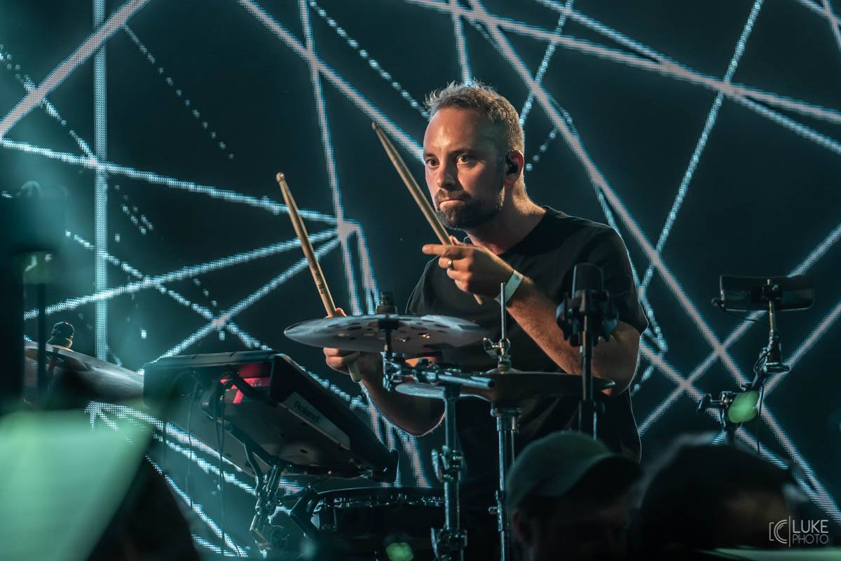 Glorchestra se rozezněla ve Slavkově, v zámeckém parku si se symfoniky tykali Tata Bojs, Vladimir 518, Katarzia i Bratři