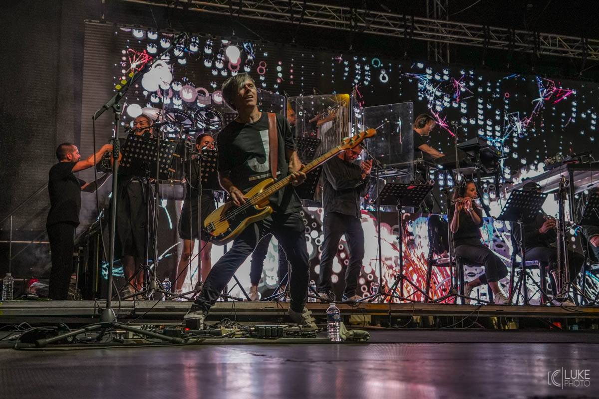 Glorchestra se rozezněla ve Slavkově, v zámeckém parku si se symfoniky tykali Tata Bojs, Vladimir 518, Katarzia i Bratři