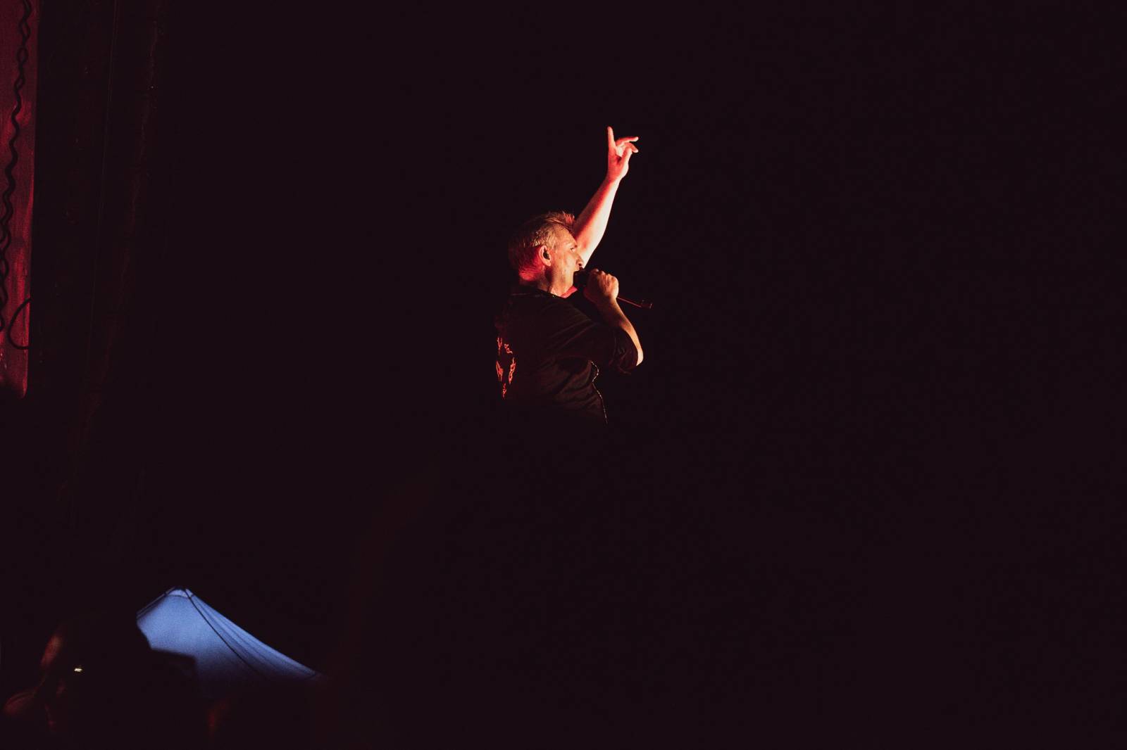 Pod Kunětickou horou panovalo pekelné horko. První den Hrady CZ zazpívali Mig 21, Anna K i Mirai