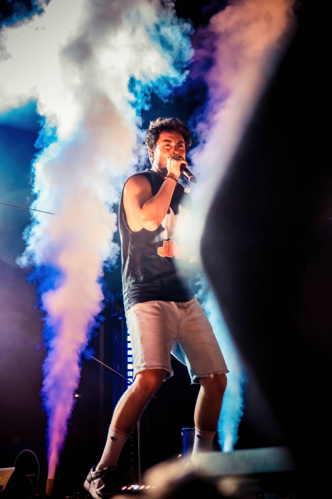 Pod Kunětickou horou panovalo pekelné horko. První den Hrady CZ zazpívali Mig 21, Anna K i Mirai