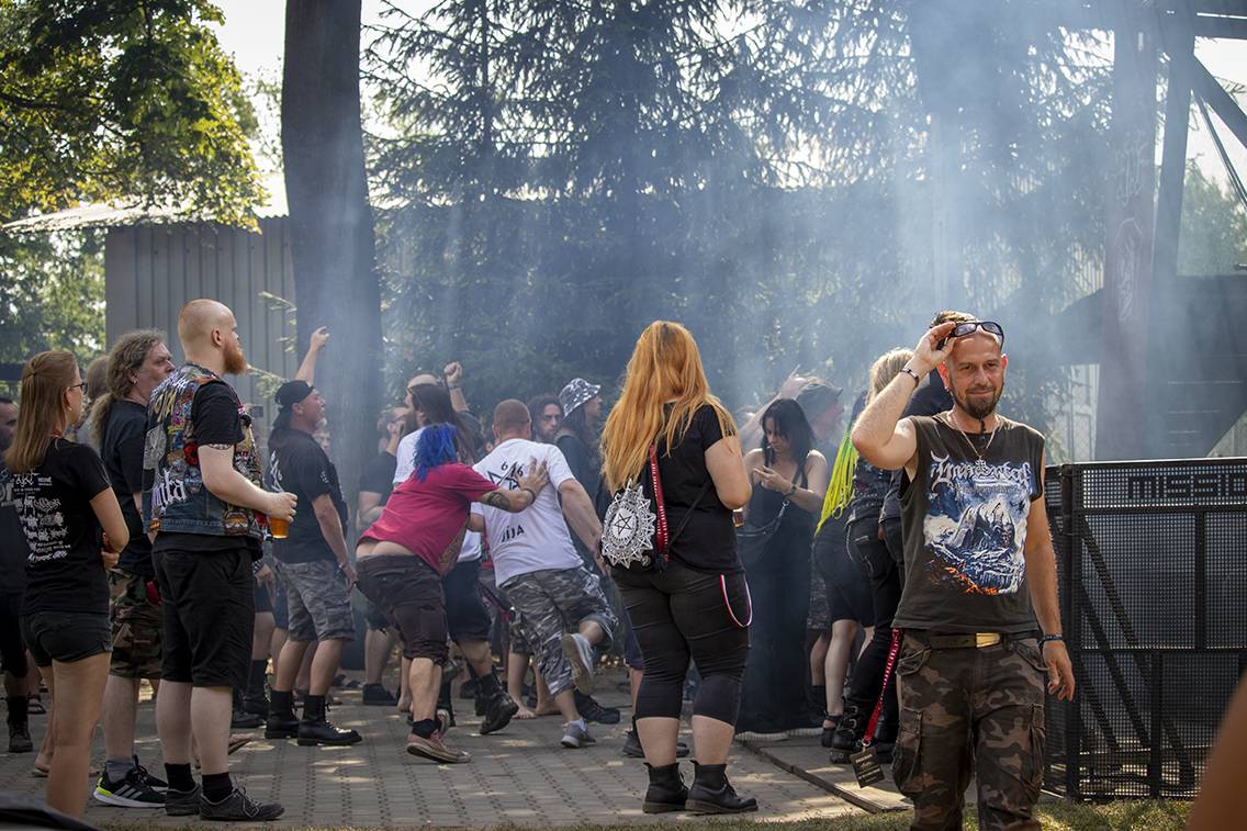 Druhý den Enter the Eternal Fire festivalu ve Volyni zazářili Inferno, Heresy, Hypnos, Sadist i Ereb Altor